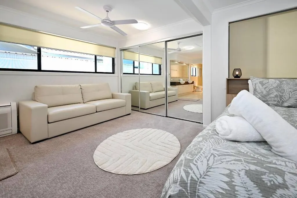 Holiday home Mooloolaba Waterfront Luxury Villa