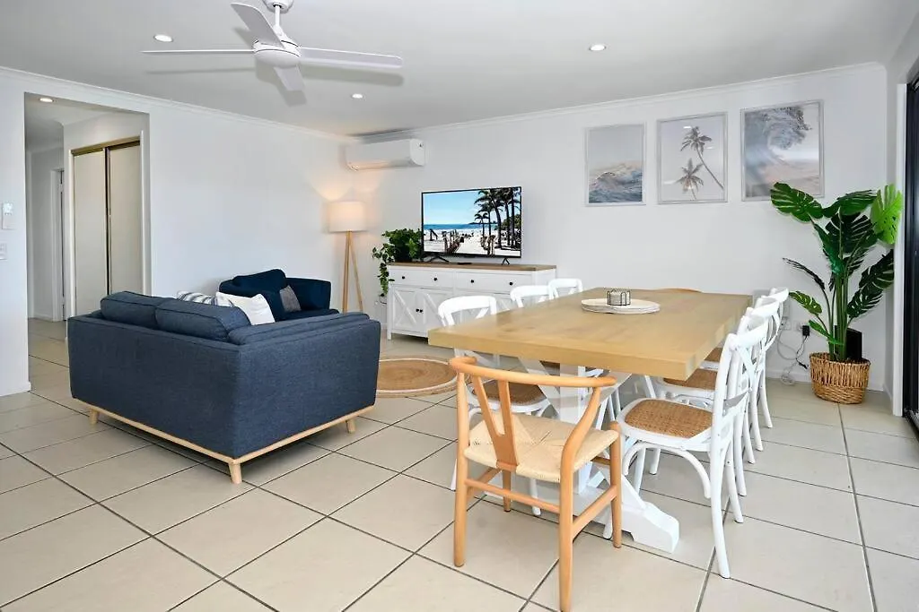 Mooloolaba Waterfront Luxury Villa 0*,  Australia
