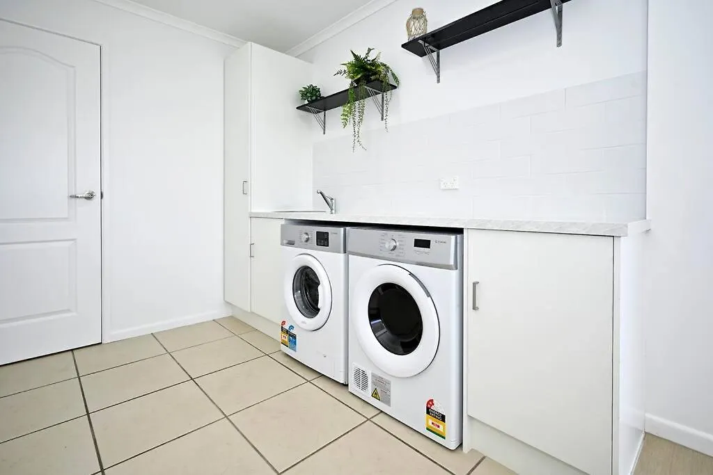 Holiday home Mooloolaba Waterfront Luxury Villa
