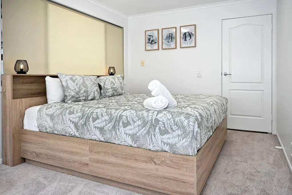 Mooloolaba Waterfront Luxury Villa 0*,  Australia
